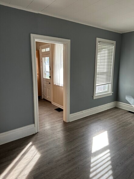 Living Room - 19 S 24th St