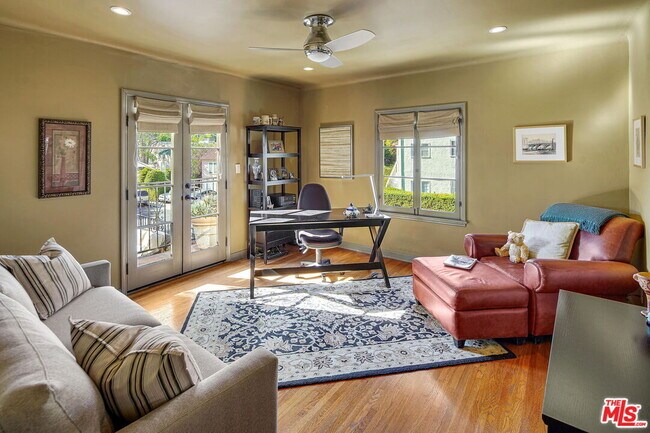 Building Photo - 855 N La Jolla Ave