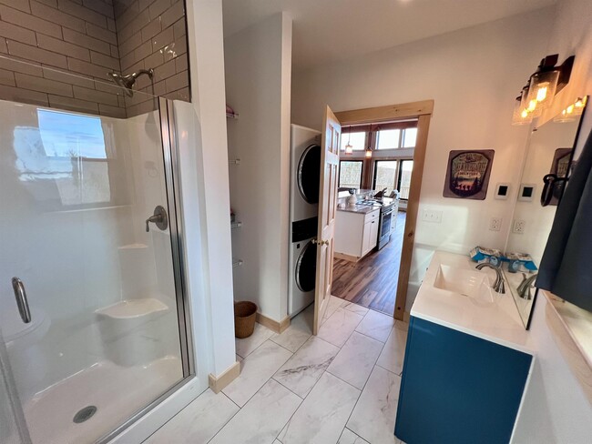 Building Photo - 49 Neal Hill Rd