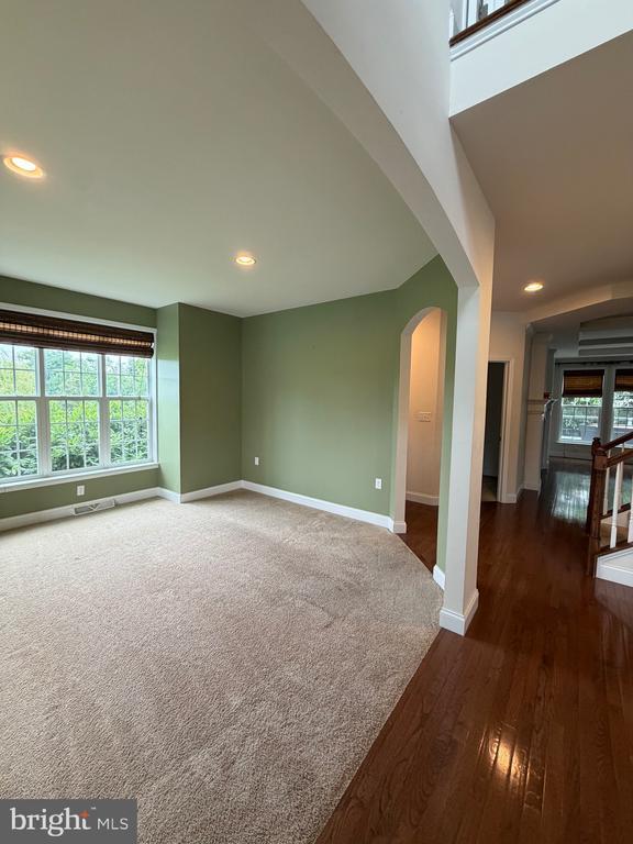 Building Photo - 997 Powder Horn Dr