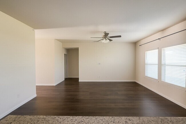 Building Photo - Beautiful 3-Bedroom Modern Home with Cover...