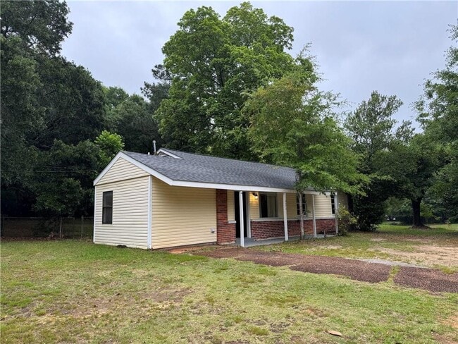 Building Photo - 4670 Rosewood Dr