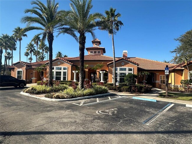 Building Photo - 5463 Vineland Rd