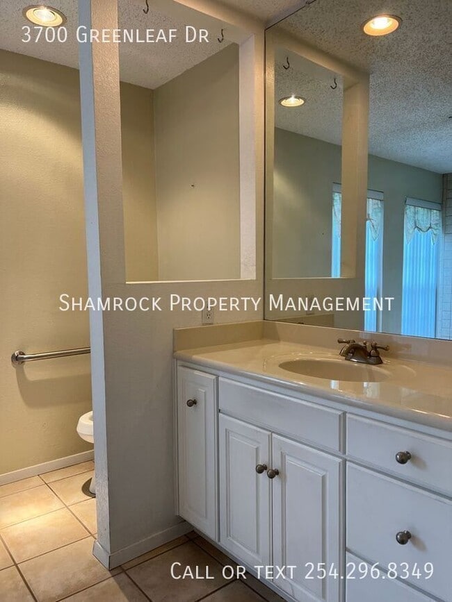 Building Photo - Accessible Home in Greenleaf Peninsula