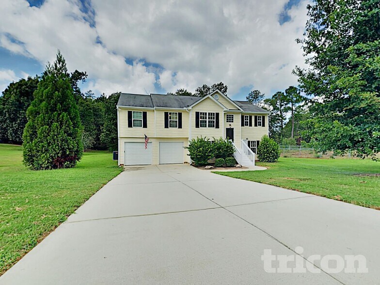 Building Photo - 460 Vinemont Ridge