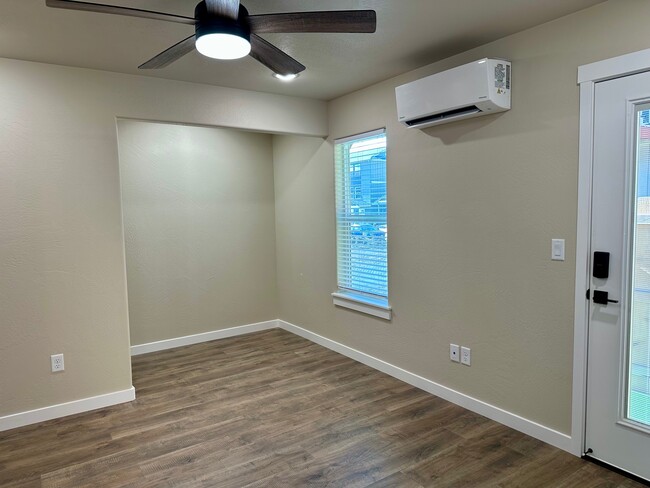 Building Photo - 7857 Houston Lp