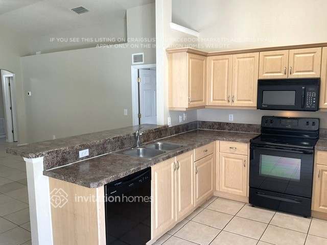 Building Photo - 1106 Southland Ct