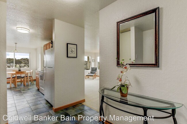 Building Photo - 2 br, 2 bath House - 2625 13th Avenue West...