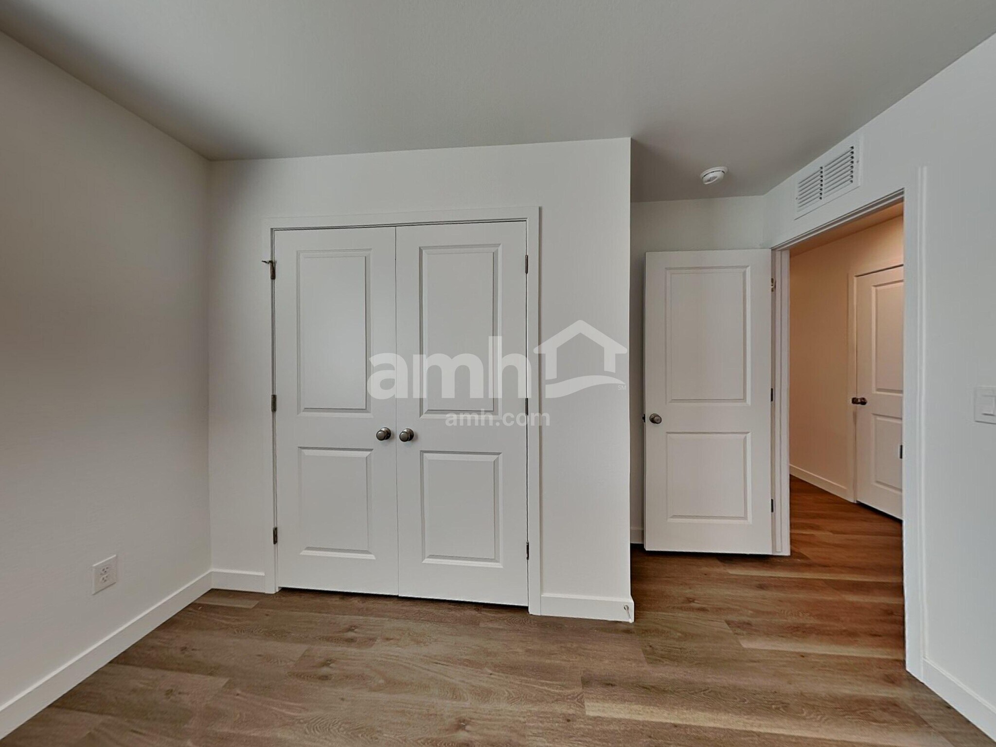 Building Photo - 12627 W Adair Dr