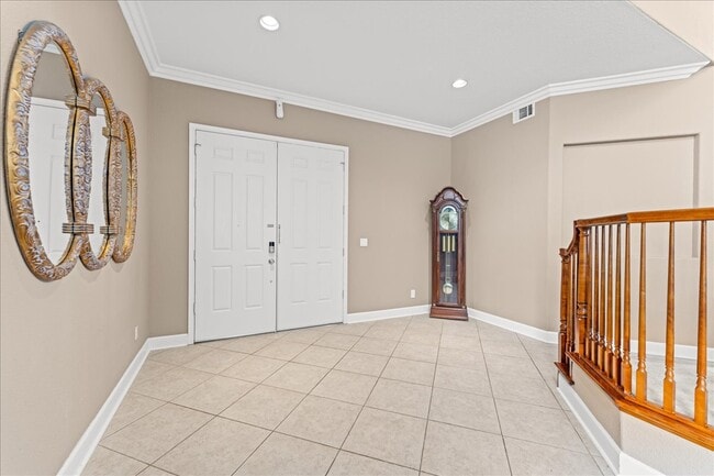 Building Photo - 39 San Tomas Dr