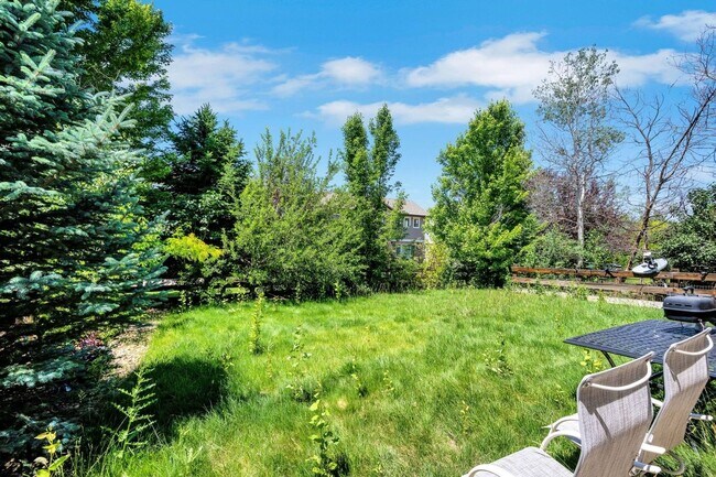 Building Photo - Spacious 5BR House in Aurora