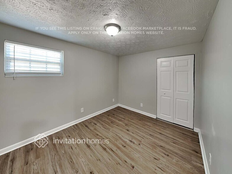 Building Photo - 347 Capella Rd