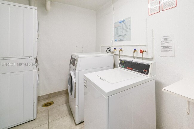 Building Photo - 1865 79th Street Causeway