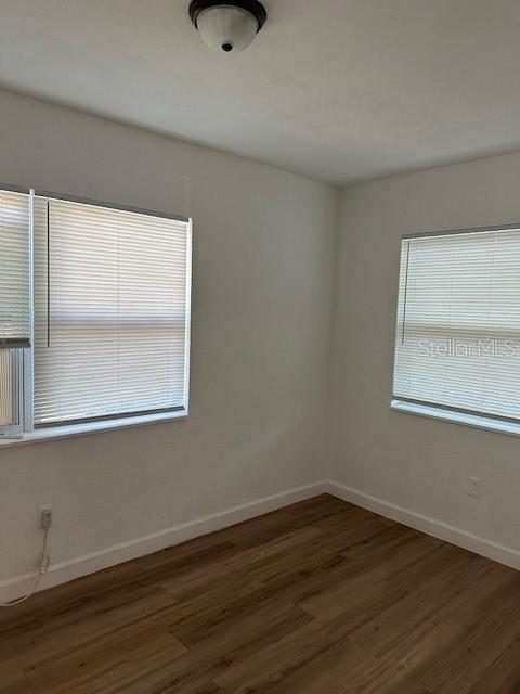 Building Photo - 221 N Saturn Ave