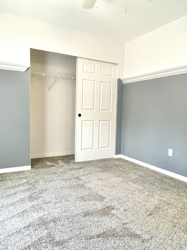Building Photo - Spacious 3 Bed Home Near Hill AFB & I-15 – RV Parking + Fenced Yard