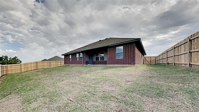 Building Photo - 7025 Hidden Trail Ln