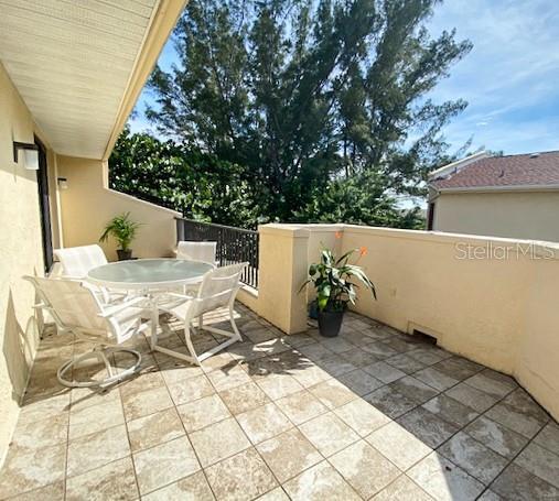 Building Photo - 5611 Gulf of Mexico Dr