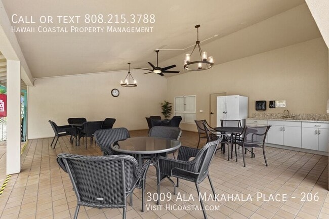 Building Photo - 3009 Ala Makahala Pl