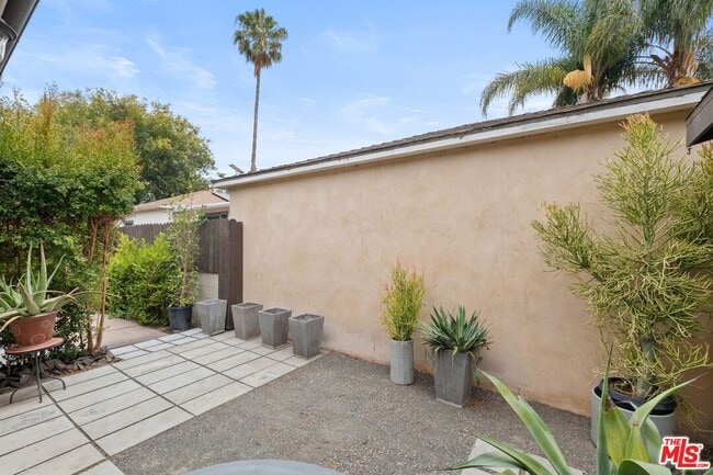 Building Photo - 4043 Harter Ave