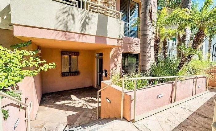 Building Photo - 1222 S Westgate Ave