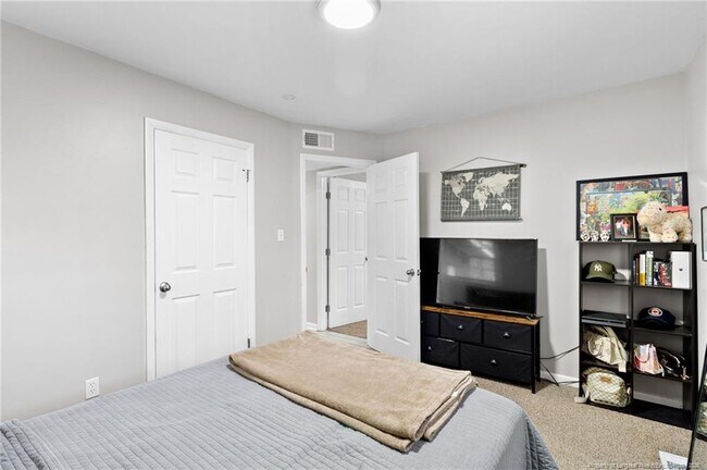 Building Photo - 1445 Thelbert Dr