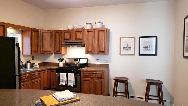 Building Photo - 65 Brookline St