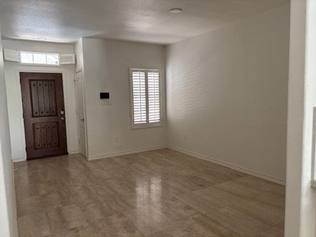 Building Photo - 9813 Sandhill Dr