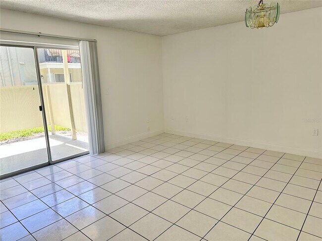 Building Photo - 525 Conway Rd