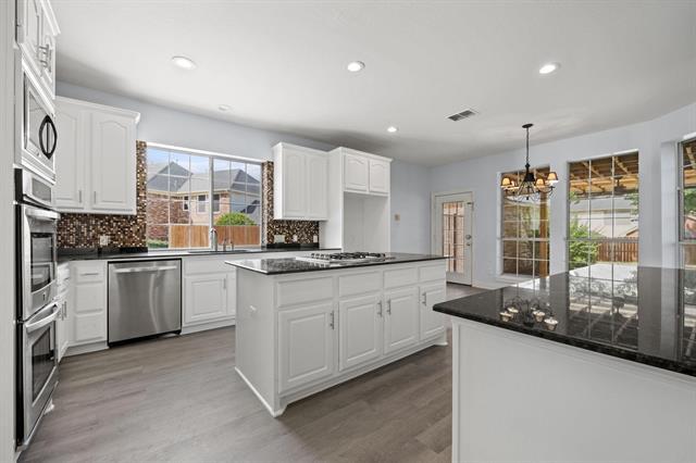 Building Photo - 104 Clear Brook Ct