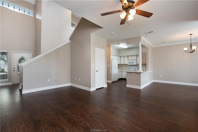 Building Photo - 1230 Canyon Creek Cir