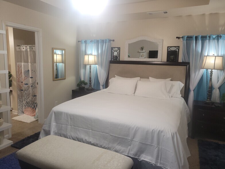 Building Photo - 4341 Comfort Trl