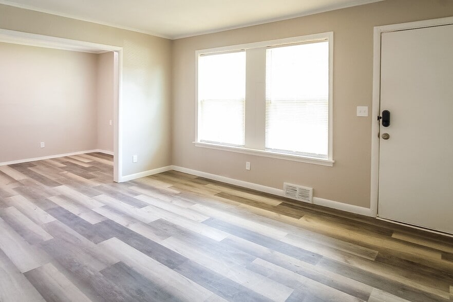 Building Photo - 4204 N Frankfort Ave