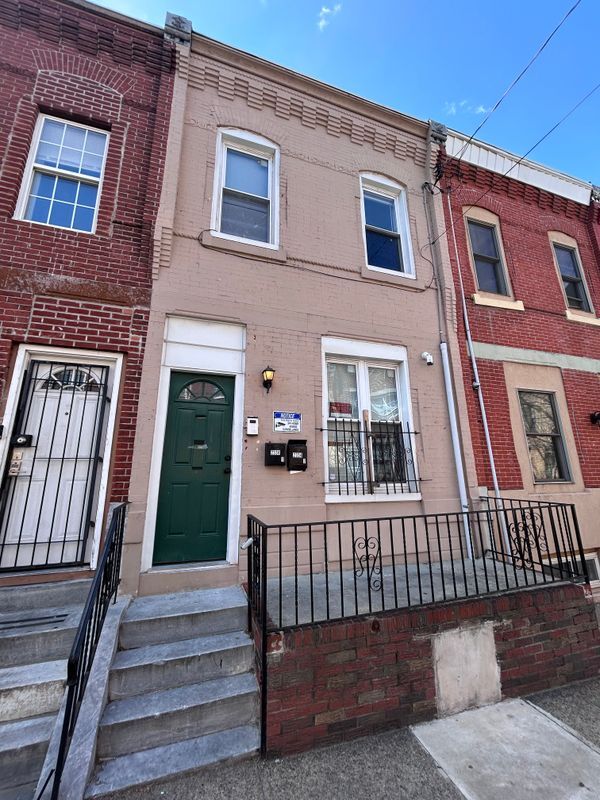 Building Photo - 2334 N Carlisle St
