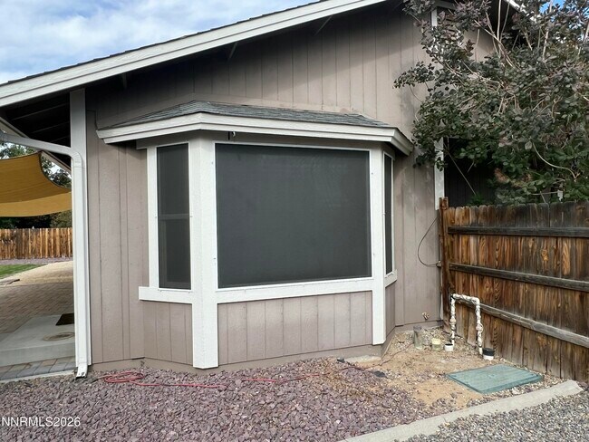 Building Photo - 2175 Albatross Way