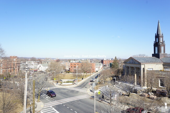 Building Photo - 41 Chestnut Hill Ave