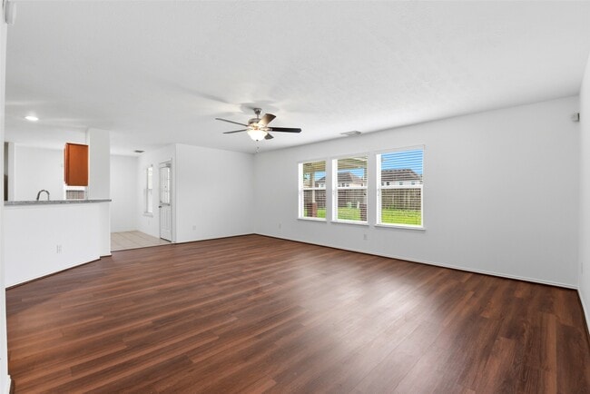 Building Photo - 5342 Gibralter Pl