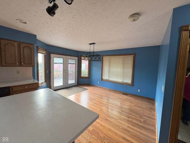 Building Photo - 321 N 300 W