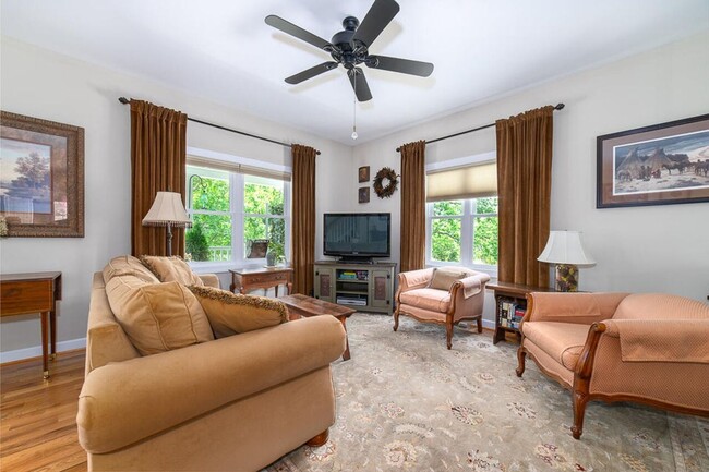 Building Photo - Single Family within walking distance to W&L, VMI and Waddell Elementary