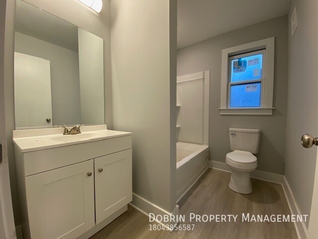 Building Photo - 1715 Maury St