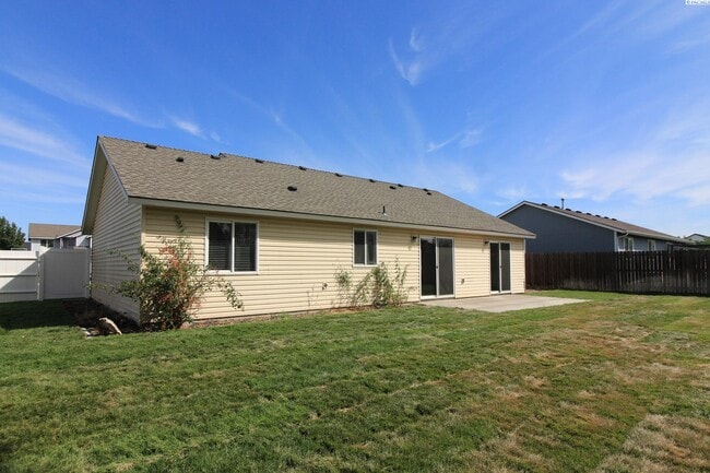 Building Photo - 3 Bed, 2 Bath West Pasco Home on Cul-de-Sac
