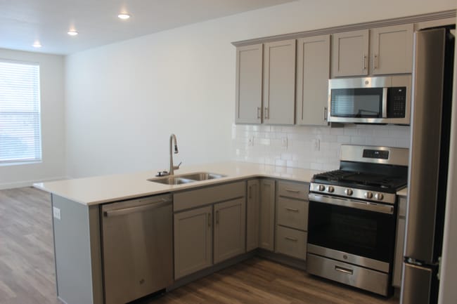 Building Photo - 175 E Lamotte Peak Ln