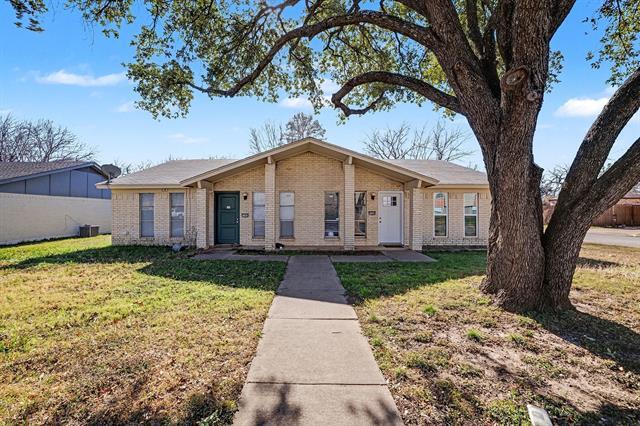 Building Photo - 7700 Mary Dr