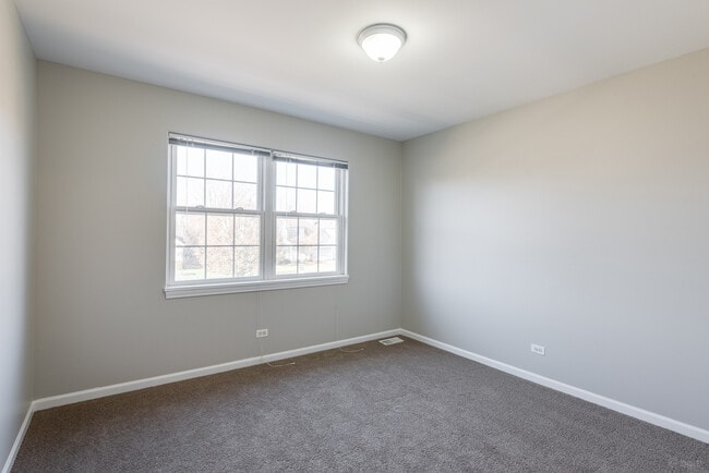Building Photo - 954 Campbell Dr