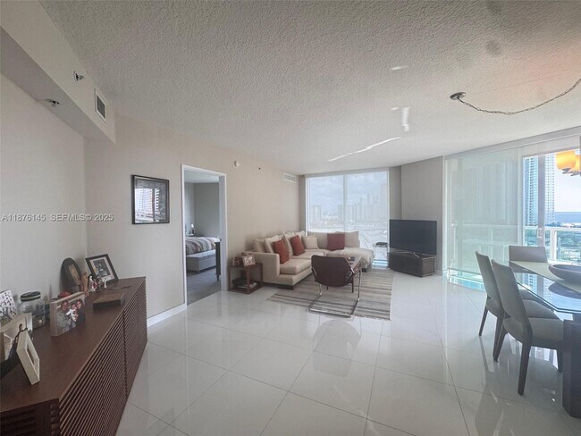 Building Photo - 200 Sunny Isles Blvd