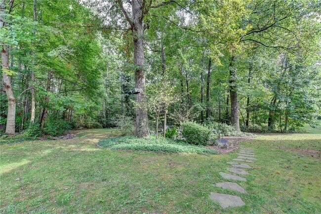 Building Photo - 2185 Liberty Bell Pl