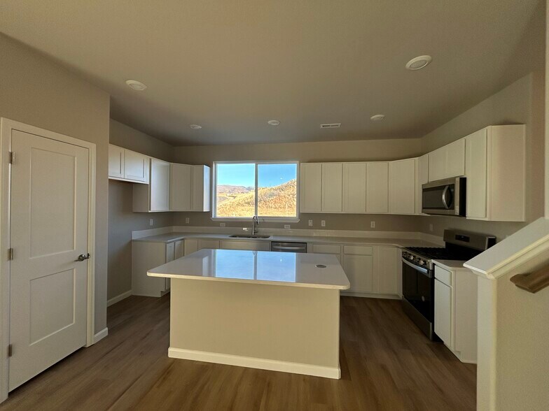 Building Photo - 2790 Soleil Hts