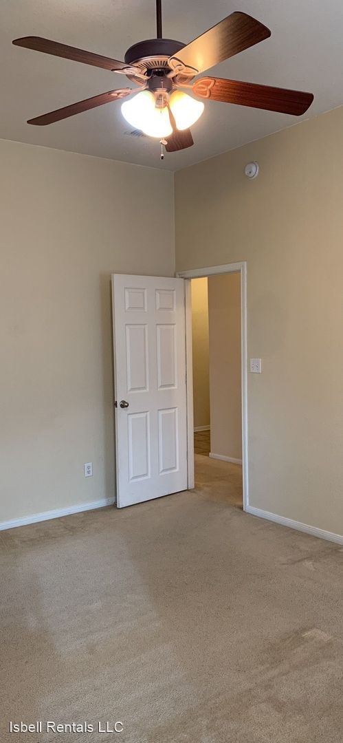 Building Photo - 4 br, 2 bath House - 2501 Wisteria Lane