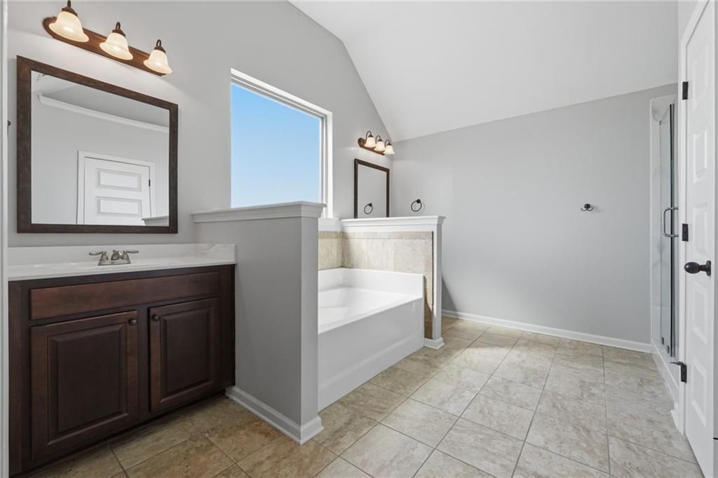 Building Photo - 523 Besra Dr