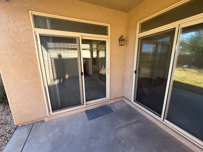 Building Photo - Coral Canyon Gem with NEW CARPET & TWO CAR...