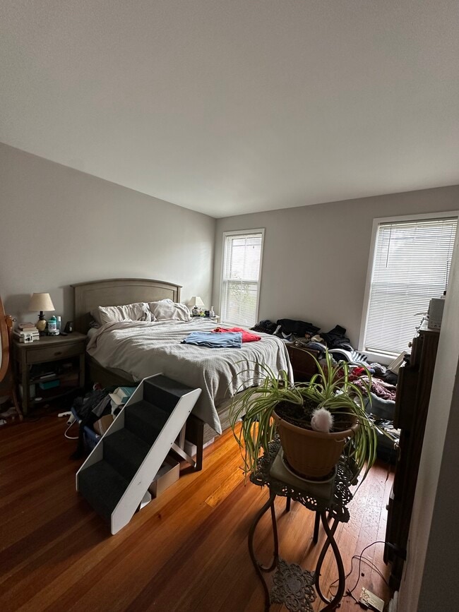 bedroom - 560 S 3rd St